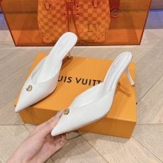 Louis Vuitton Slippers